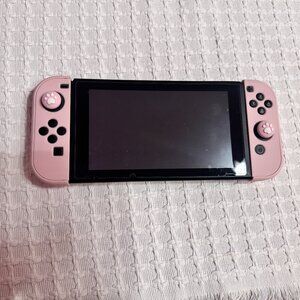 Nintendo Switch Console HAC-001 2 x Joy-Con and Cases Paw Grips Screen Protector